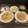 かに漁師の家 - スパゲティーとチャーハンのハーフ＆ハーフ　¥1,100
