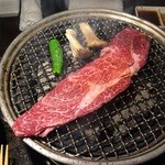 Gyuu kaku - 霜降り特撰ロース ￥1280 柔らかくて食べやすい。