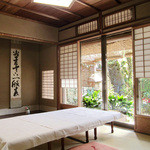 長島 - 茶室。大徳寺の松月和尚の掛軸が見られます<2014.04>