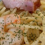 Cafe&Dining にこり - パスタセット〔えび&ベーコン〕ペペロンチーノ※スープ&サラダ付き