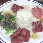かね萬 - 肉刺身盛り合わせ（＠２０００）