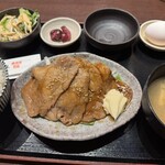 新宿っ子居酒屋 とととりとん - 
