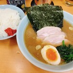 横浜らーめん 武蔵家 綾瀬店 - 