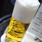 ビールスタンド重富 - 三度注ぎ