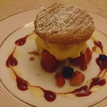 クイーン・アリス - 苺のミルフィーユ