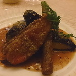 クイーン・アリス - シャラン産鴨胸肉の網焼き　北大路魯山人風