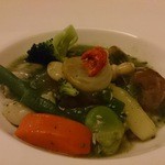 クイーン・アリス - 三種肉の軽い煮込み　ポトフ仕立てバジリコ風味