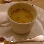 クイーン・アリス - あさりのスープカプチーノ仕立て