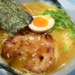 AFURI - “ゆず塩麺”の淡麗