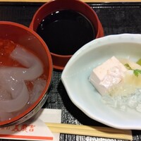 美濃吉 京王新宿店 - 葛切りとサービスのフルーツなど