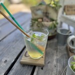 田園の中のレストラン うらら亭 - 