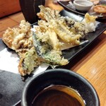 こけら - まいたけと魚介の天ぷら
