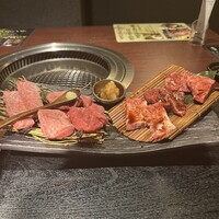 肉匠 牛虎 西中島店 - 
