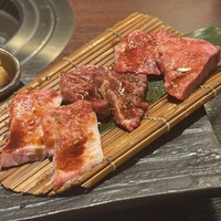 肉匠 牛虎 西中島店 - 
