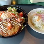 あっぷるぐりむ - 日替わりランチ(ロコモコ丼)