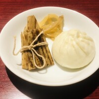 フーロン - 点心　(豚まん　粽　ザーサイ)