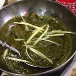 カラチの空 - パラークゴーシュト（ほうれん草マトン）