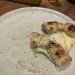 Trattoria e Pizzeria De salita 赤坂 - 