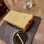 テラットリアエッフェ - 　　　　　　　　　　パン