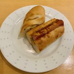 ブーランジェリ･エ･カフェ　オブジェ - 食べ放題6巡目♡チーズとベーコンのフランス♡ホットドッグ♡