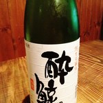 はまる家 - 酔鯨　吟麗
純米吟醸酒／高知県／+7

さっぱりとしたのどごしの良い辛口吟醸。
爽やかに感じる酸味やフレッシュさは酔鯨特有の風味です。