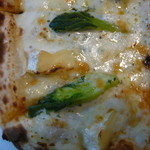 ナポリの窯 - 菜の花と５種チーズのホワイトクリーム