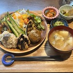Dining & Natural ウチノソト - 料理写真: