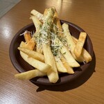 GLOU Wine & Bistro - 