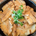 ベルサイユの豚 - ジューシー豚丼