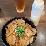 ベルサイユの豚 - ジューシー豚丼＆辛子マヨネーズ