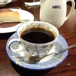 ヒロコーヒー - カップは飲み口薄くてグー！