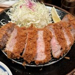 とんかつ檍 - 肩ロースかつ綺麗な揚げ具合