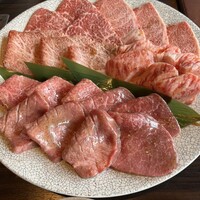 焼肉うしごろ 銀座並木通り店 - 