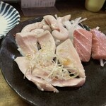 弁慶 - 生ホルモンの盛り合わせ　千円程度