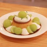 フルーツパーラー・アース - マスカットアラモード(8〜10月)