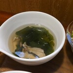 キッチン ブルー グローブ - わかめ&茸スープのアップ