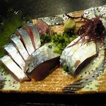 お食事処たかせ - サバの刺身。青魚なのに身がコリコリしてる程新鮮！関サバなんかより余程ｳﾏｲ！