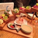 浪花ろばた 頂鯛 - 名物！お刺身階段盛り合わせ 