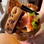 コーヒーとパフェのお店 Kurocafe - 