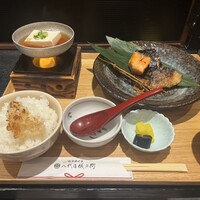 銀座米料亭 八代目儀兵衛 - 