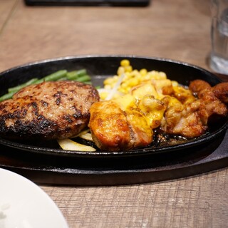 熔岩焼1ポンドステーキと手ごねハンバーグ ステーキステーキ_1