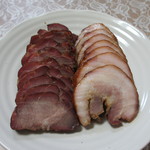 Nikunohodoshima - 肩ロース焼豚と豚バラ焼豚の盛合せ
