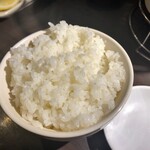炭火焼肉 焼きしゃぶ にく式 - 中ライスは好みの炊き加減