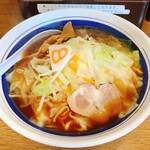 8番らーめん - 料理写真: