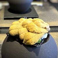 日本料理 TOBIUME - ＊横から見ると「烏賊」もたっぷり。