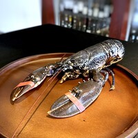日本料理 TOBIUME - ブルターニュ産オマールは「青い宝石」とも言われるほど最高級食材
