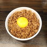 錦糸町中華そば さん式 - 卵黄そぼろ丼