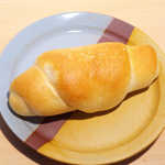 カスクルート - 塩パン（￥95）。生地を味わうパン、これは私好み！