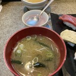 歩 - 味噌汁とゼリーは少し遅れて出てきた