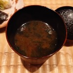 伯雲 - アオサの赤出汁